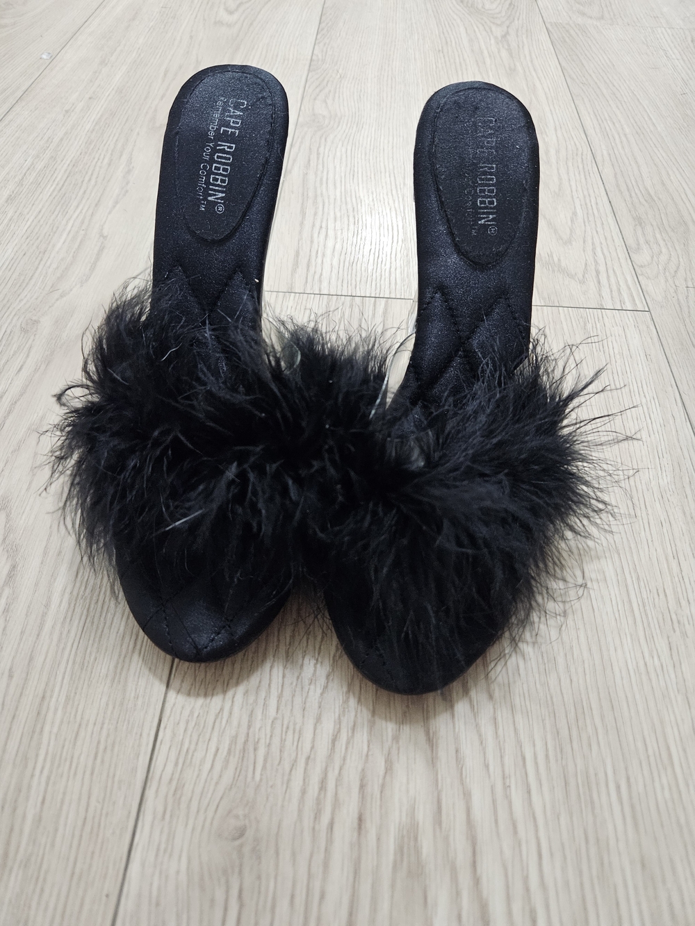 Cape Robbin Black Feather Slide Mules Size 11